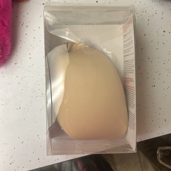 Maidenform Adhesive Clip Bra Size D - Picture 3 of 4